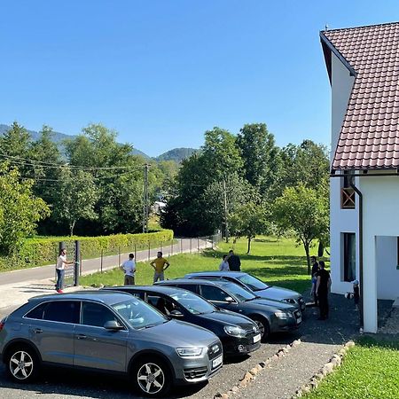 Pensiunea Rnb Maramures Surdesti  المظهر الخارجي الصورة